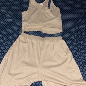 Ekouaer Beige Wide-Leg Pants and shirt